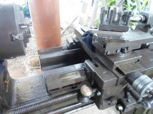 แท่นกลึง 5 ฟุต 3 เพลา เกียร์บล็อก มีเบรก รูเพลา 2 นิ้ว พร้อมใช้งาน 67,000