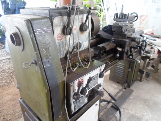 แท่นกลึง 5 ฟุต 3 เพลา เกียร์บล็อก มีเบรก รูเพลา 2 นิ้ว พร้อมใช้งาน 67,000