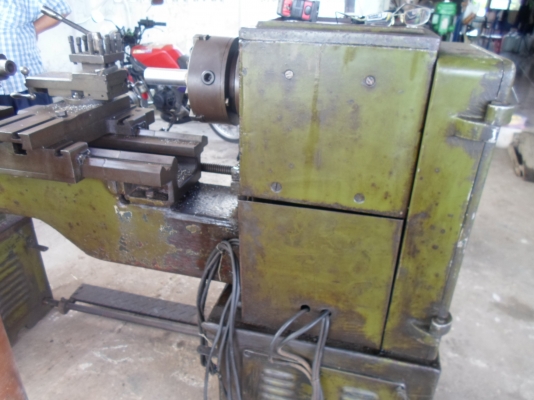 แท่นกลึง 5 ฟุต 3 เพลา เกียร์บล็อก มีเบรก รูเพลา 2 นิ้ว พร้อมใช้งาน 67,000