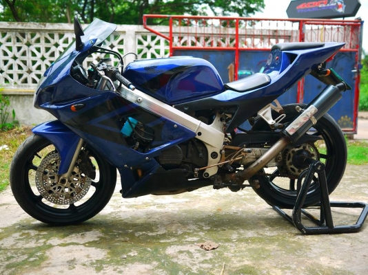 ขาย Nc30 พร้อมทะเบียนแท้ แฟริ่งหน้าฮายา แฟริ่งท้าย 212 พร้อมท่อสูตร พักเท้าเกียร์โยง ยางหน้าหลังเบิกใหม่ Dunlop Alfa12