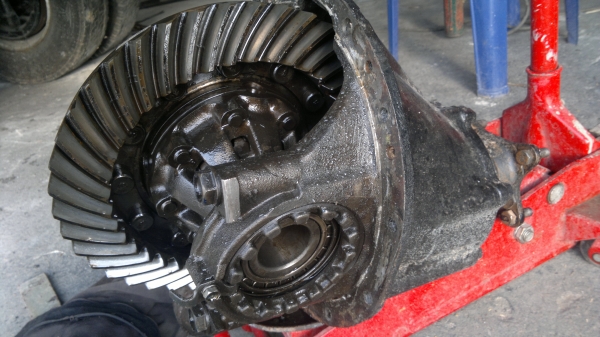 ขายเฟืองท้าย hino fc ของแท้พร้อมใช้งาน