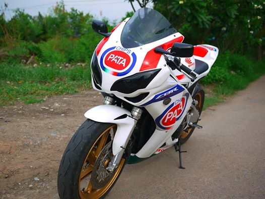 ขาย Cbr92 ตัวคาร์บูไฟฟ้า พร้อมทะเบียนแท้ แฟริ่ง Cbr1000 2008 เครื่องสดเลย
