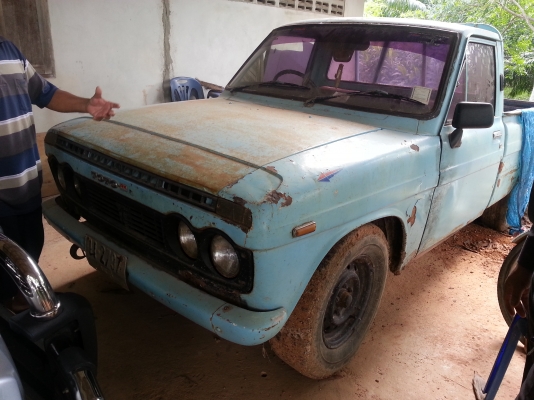 ขายรถโบราณ toyota ตอนเดียว สีฟ้า ไม่ทราบปี มีทะเบียน