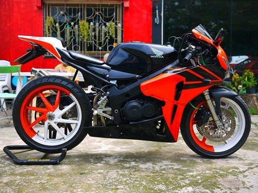 ขาย Nc30 พร้อมทะเบียนแท้ ภาษีไม่ขาดต่อ แฟริ่ง Cbr1000 2008 ท่อสูตร พักเท้าเกียร์โยง