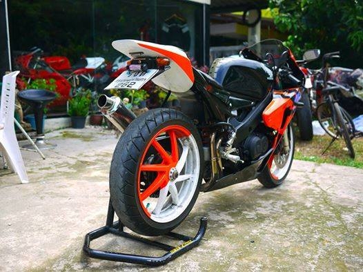 ขาย Nc30 พร้อมทะเบียนแท้ ภาษีไม่ขาดต่อ แฟริ่ง Cbr1000 2008 ท่อสูตร พักเท้าเกียร์โยง