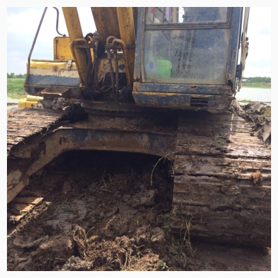 ขายด่วน แบคโฮ KOBELCO  200 รุ่น 3 พร้อมใชัในราคา 550,000