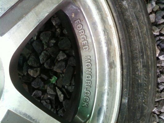 ขายล้อแม็กแต่ง ขอบ 16 หน้ากว้าง 7.5  4 รู มี 4 ล้อ ราคา สนใจติดต่อ..089 8450560