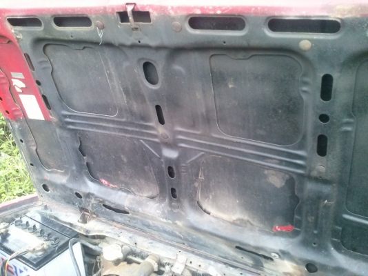 ขายเก๋งมาสด้า 323 โฉม 5 ประตู เครื่องยนต์ 1300 เกียร์ธรรมดา 5 เกียร์