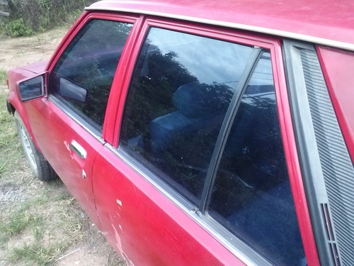 ขายเก๋งมาสด้า 323 โฉม 5 ประตู เครื่องยนต์ 1300 เกียร์ธรรมดา 5 เกียร์