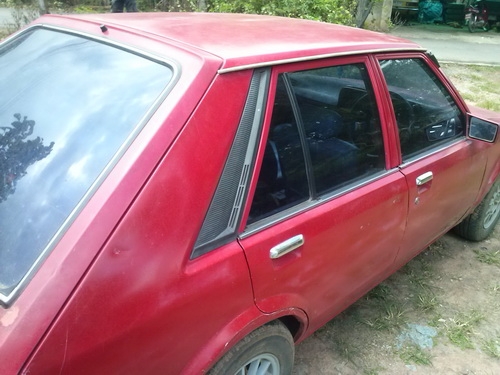 ขายเก๋งมาสด้า 323 โฉม 5 ประตู เครื่องยนต์ 1300 เกียร์ธรรมดา 5 เกียร์