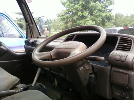 ขาย NKR 58 L เครื่อง 4HF 120 hp พวงมาลัย power เบรค จิฟฟี้ ยาว 4.3 เมตร spec เดิมๆ คัชซีสวย ทะเบียนพร้อมโอน