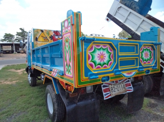 ขาย850000บาท รถอีซูซุดั้มร็อก195แรง สภาพสวยๆพร้อมใช้(เอกสารพร้อมโอน)