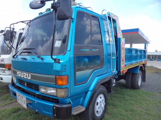 ขาย850000บาท รถอีซูซุดั้มร็อก195แรง สภาพสวยๆพร้อมใช้(เอกสารพร้อมโอน)