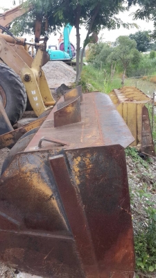 รถตัก KOMATSU JH60 รถใช้งานดี รับประกันการใช้งาน ราคาต่อรองได้ดี.