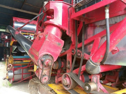 ขายรถเกี่ยวข้าวเกษตรพัฒนาไอ้หนุ่มไวไฟจัมโบ้ปลายปี55 เครื่องHINO260เทอโบ ปั้มเบอร์23 มอเตอร์ตรงเบอร์23 ตัวเดิน12HT สภาพพร้อมใช้งาน จัดไฟแนนซ์ได้ เอกสารพร้อมโอน