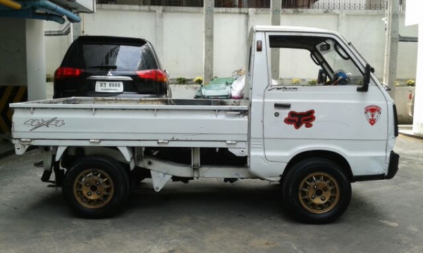 กะป๊อ 4wd suzuki st-90  ป้ายขาว รถสวยบางๆเดิมๆ ขับขี่สมบูรณ์ ตู้แอร์ เล่มชุดโอนครบ ช้าอด