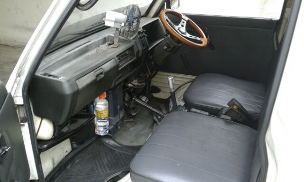 กะป๊อ 4wd suzuki st-90  ป้ายขาว รถสวยบางๆเดิมๆ ขับขี่สมบูรณ์ ตู้แอร์ เล่มชุดโอนครบ ช้าอด