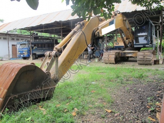 รถแบคโฮ KOBELCO 907 รุ่น 1