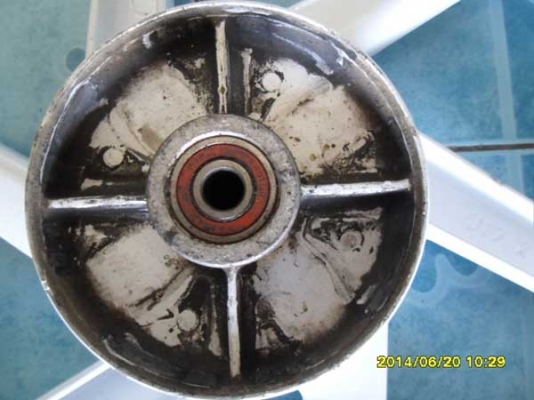 ขายล้อแม็ค Wave สีขาวพร้อมใช้