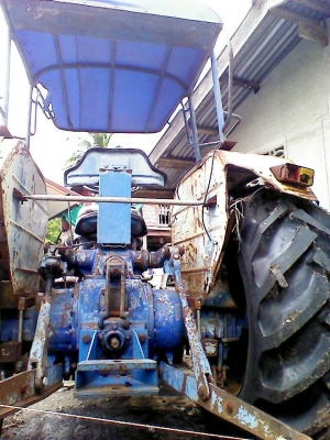 ขายรถไถ Ford D1NN