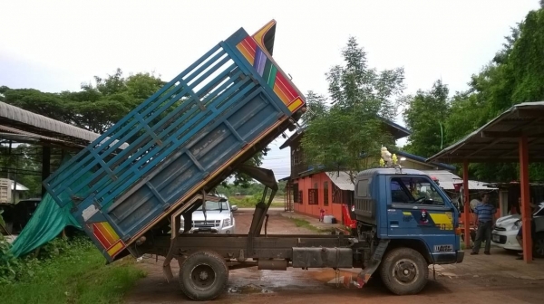 ขาย 6 ล้อดั้มเกษตร กระบะยาว 4 เมตร NPR58L คัสซีสวย พาวเวอร์ ทะเบียนเต็ม ราคาต่อรองได้ ขาย 6 ล้อดั้มเกษตร กระบะยาว 4 เมตร NPR58L คัสซีสวย พาวเวอร์ ทะเบียนเต็ม ราคาต่อรองได้