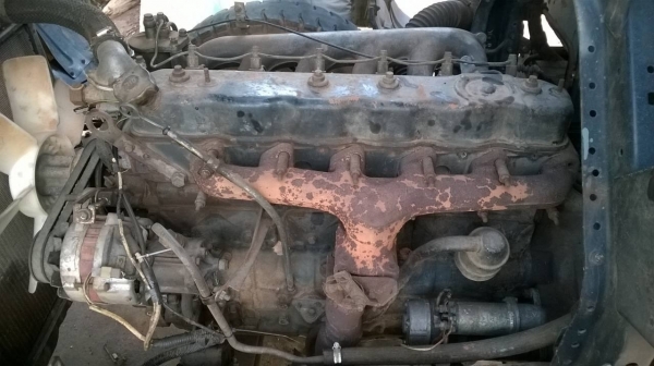 ขายถูก 10 ล้อเพลาเดียว เครื่อง 6BG1 175 HP ช่วงล่างใหญ่ลูกหมากร้อย พวงมาลัยพาวเวอร์ ทะเบียนชุดโอนพร้อมโอน ราคาต่อรองได้ครับ