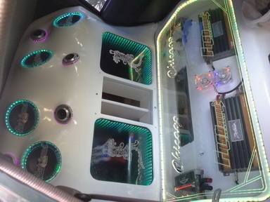 Isuzu cameo ปี 94 แต่งเครื่องเสียงพร้อมออกงาน Isuzu cameo ปี 94 แต่งเครื่องเสียงพร้อมออกงาน