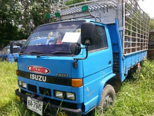ขายISUZU NKR 100แรง เครื่องดี แคชซีสวย เอกสารพร้อมโอน ขายISUZU NKR 100แรง เครื่องดี แคชซีสวย เอกสารพร้อมโอน