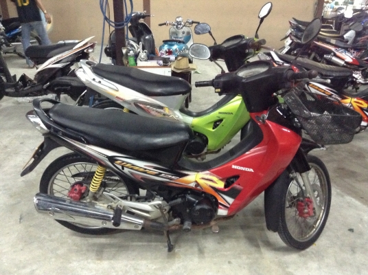 ขาย!!! เวฟ125R 2คัน กุญแจใหญ่ ดิ๊สหน้าหลังคันนึง ปี50 รถเครื่องดีทั้ง2คันคับ ทะเบียนครบ