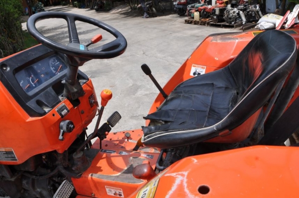 ขาย KUBOTA L3408 4WD ขับ4ล้อ แรงสะใจอุปกรณ์ครบทำงานสมบูรณ์ทุกระบบ 149,000 เท่านั้น!!