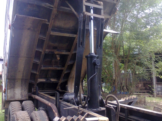 ขายสิบล้อสองเพลาดั้มพ์ ฮีโน่ FM-187LA สภาพเดิมๆ พร้อมใช้ ขายสิบล้อสองเพลาดั้มพ์ ฮีโน่ FM-187LA สภาพเดิมๆ พร้อมใช้