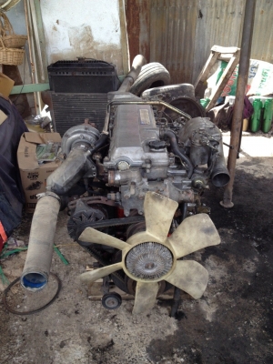 ขายเครื่องJOเทอร์โบอินเตอร์ 235แรงม้า หม้อน้ำ เกียร์12รอบครึ่ง สภาพสวยพร้อมใช้ ราคาต่อรองได้ ติดต่อได้ที่คุณ อ๊อฟ พิจิตร 086-737-9991