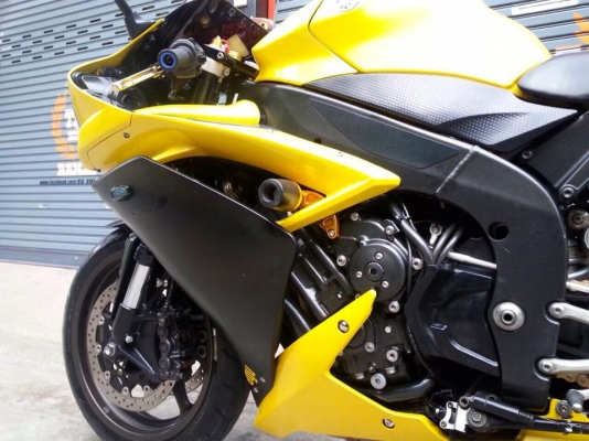 ต้ำพระราม2ขายYAMAHA R1โฉมปี2007 วิ่งมา4XXXXโล เอกสาร inv สรรพสามิตแท้ การันตีให้รถสภาพสวยเดิมๆคับ