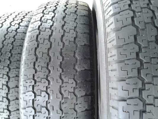 บริสโตน 245/70/16 ดอกตรูมตรูม