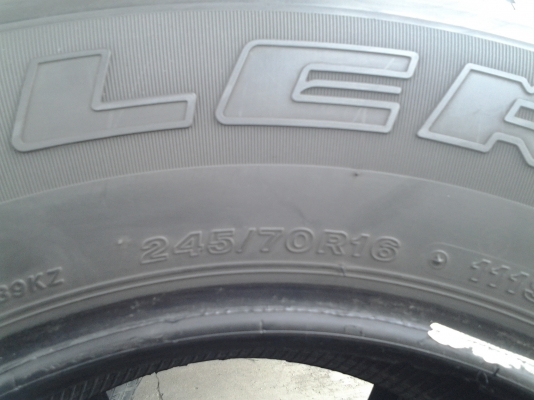 บริสโตน 245/70/16 ดอกตรูมตรูม