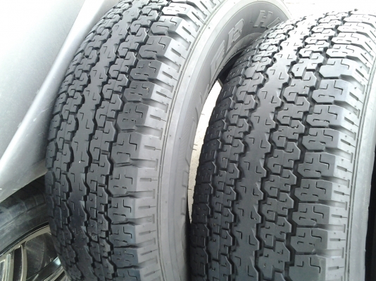 บริสโตน 245/70/16 ดอกตรูมตรูม