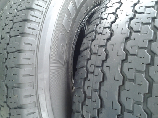 บริสโตน 245/70/16 ดอกตรูมตรูม