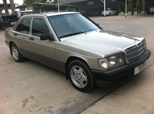 ขาย Benz 190e เครืองเดิมติดแก็ส รถสวย หรูหรา  ขายถูก พร้อมขับส่งทั่วไทย