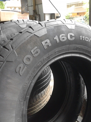 205R16C  CONTINENTAL 4X4 CONTACK  ชุด 4 เส้น Tel.081-427-3941