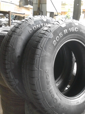 205R16C  CONTINENTAL 4X4 CONTACK  ชุด 4 เส้น Tel.081-427-3941