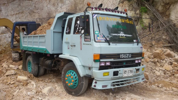 6ล้อดั้มยาง900 ห้างแท้ ISUZU FTR11F  165แรง ดั้มSMM  รถสวย สภาพดี...