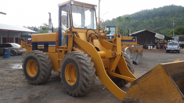 ขายรถตัก KOMATSU 515-2 สวยๆครับ ขายรถตัก KOMATSU 515-2 สวยๆครับ