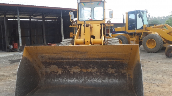 ขายรถตัก KOMATSU 515-2 สวยๆครับ ขายรถตัก KOMATSU 515-2 สวยๆครับ