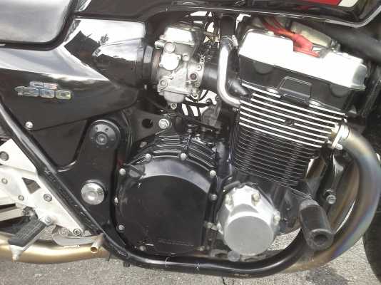 ขายHonda cb1300cc.รถพร้อมใช้ท่อแตงZeroไทเทเนี่ยมทั้งเส้น