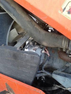 รถไถ KUBOTA  M9000.  ( รถทำงาน  4,xxx ซม. )   สนใจติดต่อ  081 - 6079515