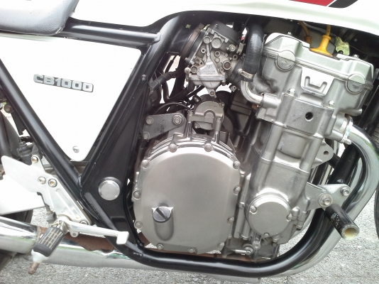 ขาย Honda CB1000cc.เอกสารอินวอยร์+สรรพสามิตรถพร้อมใช้ครับ