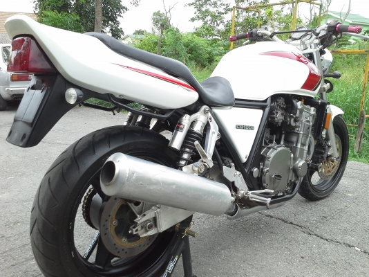 ขาย Honda CB1000cc.เอกสารอินวอยร์+สรรพสามิตรถพร้อมใช้ครับ