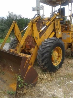 รถตัก KOBELCO.  LK300.  ( รถเช็กนอก ) สนใจติดต่อ  081 - 6079515