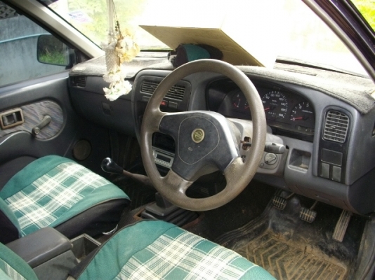 ขายนิสสันบิ๊กเอ็มแค็ป....จอโค้ง