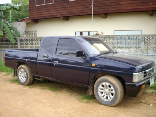 ขายนิสสันบิ๊กเอ็มแค็ป....จอโค้ง